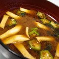 バカリャウ's cooksnap of when they made エリンギとオクラの赤だし.