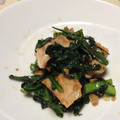 ブりゃん's cooksnap of when they made 春菊と豚肉の香り炒め.