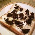 よん妻's cooksnap of when they made オレオチーズトースト.