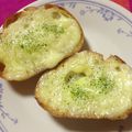 マルルル's cooksnap of when they made ウチの簡単ガーリックトースト♪.