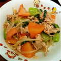 双子mama31's cooksnap of when they made 青梗菜＆トマト＆茄子＆豚肉のコンソメ炒め.