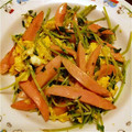 うめコ's cooksnap of when they made ☆豆苗と魚肉ソーセージで玉子炒め☆.