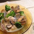 ザッキーー☆'s cooksnap of when they made アサリ・牡蠣・ブロッコリーのヘルシー炒め.