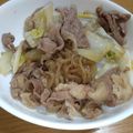 えりこ82☆'s cooksnap of when they made 丼もイケる♪牛肉と白菜のすき煮.