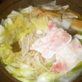 お魚キッチン's cooksnap of when they made うちではこれを「なんでもあり～鍋」と呼ぶ.