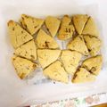ちこぷりん's cooksnap of when they made ケーキミックスでさくさくチョコスコーン.