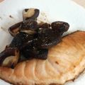 サーフブレイド's cooksnap of when they made 鮭としいたけのバター醤油焼き.