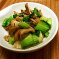 くるみわかめ's cooksnap of when they made チンゲン菜とキノコのオイスターソース炒め.