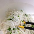 OBMSN's cooksnap of when they made 超簡単なのに激ウマ！大根サラダ☆.