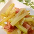 あぐうあ's cooksnap of when they made 簡単おつまみ☆セロリベーコンにんにく炒め.