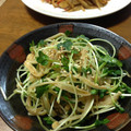 YUKIKI☆'s cooksnap of when they made えのきと貝割れ大根のわさび醤油和え.