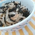 memgeg's cooksnap of when they made ごまたっぷり！ひじきと玉ねぎの炒め和え.