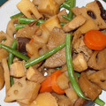 Arran's cooksnap of when they made 。＊里芋と人参と鶏肉の煮物＊。.