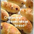 麻由ちゃん's cooksnap of when they made 手捏ねパン♪クランベリー＆クリームチーズ.
