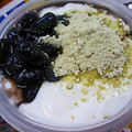 ユーロン's cooksnap of when they made 黒豆の残りで…黒豆きな粉ヨーグルト♪.