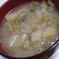地鶏の町の子's cooksnap of when they made ｷｬﾍﾞﾂとｼﾞｬｶﾞｲﾓのｽｰﾌﾟ.