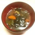 こぼく's cooksnap of when they made コンソメスープ：乾燥わかめ＋干しシイタケ.