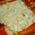 かつみmama's cooksnap of when they made 簡単ピザトースト.