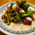 boofoochee's cooksnap of when they made タコと菜の花のガーリック炒め.