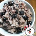 ☆KUMI521☆'s cooksnap of when they made 薬膳ノススメ！疲労回復に、簡単黒豆ごはん.