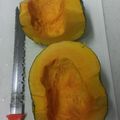 ラリー＆サラ's cooksnap of when they made 楽チン　かぼちゃを切る.