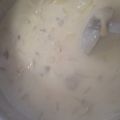 ユチョン1217's cooksnap of when they made 失敗知らずのクラムチャウダー.