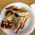dekoponyan's cooksnap of when they made ✿手作り餃子の皮✿.