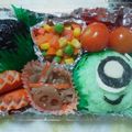 busuQuu's cooksnap of when they made マイクワゾンスキィ キャラ弁.