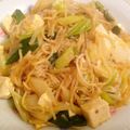 とまとま１０'s cooksnap of when they made ピリから☆カンタン♪麻婆やきそば.