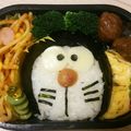 じぇにふぁ〜's cooksnap of when they made 海苔とチーズで簡単ドラえもんキャラ弁♪.