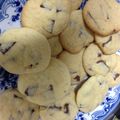 げんう's cooksnap of when they made 簡単＊HMでチョコチップバニラクッキー.