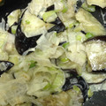 Eire's cooksnap of when they made ＊なすの簡単ネギマヨチーズ炒め＊.