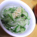 鬼嫁ちーちゃん's cooksnap of when they made 塩昆布で！きゅうりと玉ねぎのすし酢和え☆.