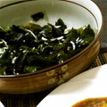 kotemi's cooksnap of when they made しらすとわかめの酢の物.