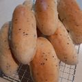 ponnko's cooksnap of when they made ホエー（乳清）でもっちり　黒ごまパン.