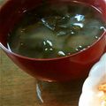 くーーーーちゃん's cooksnap of when they made ＊簡単＊味噌汁＊.