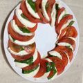 シェイプ's cooksnap of when they made トマトとモツァレラチーズのカプレーゼ.