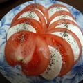 モアナ＆サーフ's cooksnap of when they made トマトとモッツァレラチーズのサラダ☆.