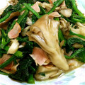 はっすぅ♪'s cooksnap of when they made ほうれん草と舞茸の中華風炒め☆.