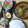 2児ママ's cooksnap of when they made 朝食に～じゃがいもとわかめの味噌汁.