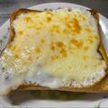 ★なみ☆'s cooksnap of when they made 朝食に！ミートソースと卵のチーズトースト.