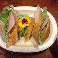 キャメロンjp's cooksnap of when they made アメリカンクラブサンド.