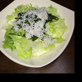 ベリゴン's cooksnap of when they made しらすとめかぶとレタスのポン酢和え.