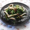 スタイリッシュママ's cooksnap of when they made 超簡単！しめじとほうれん草の梅昆布茶和え.