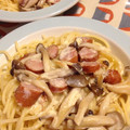 はっかこ's cooksnap of when they made *しめじとソーセージのクリームペンネ*.