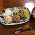Ruriluru's cooksnap of when they made 梅干しと鮭の二刀流おにぎり.