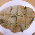 チヒナコ's cooksnap of when they made もちっと金胡麻入りじゃがニラチヂミ.