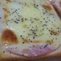 ｱﾕﾁﾝ's cooksnap of when they made 食べやすい♪ハムチーズトースト☆.