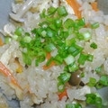 jaconora's cooksnap of when they made 人参と油揚げの炊き込みご飯.