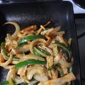 xxモコごんxx's cooksnap of when they made ピーマンと玉ねぎのマヨケチャップ炒め飯.